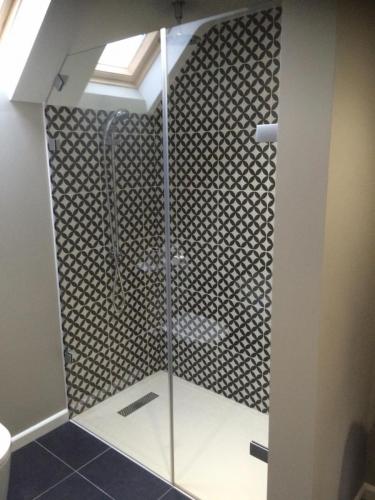showerscreen